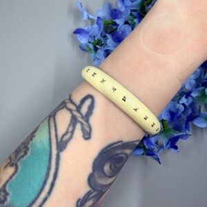 Vintage Cream Enamel Spiked Star Design Hinged Bangle Bracelet